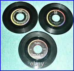(24) 45 RPM VINYL RECORDS by THE BEATLES / SEE PICTURES for TRACKS