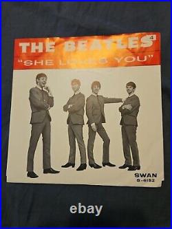 The Beatles She Loves You/I'll Get you 45 Record Swan S-4152 Nrmint