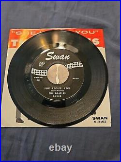 The Beatles She Loves You/I'll Get you 45 Record Swan S-4152 Nrmint