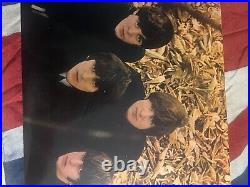 The Beatles Vinyl Record Lot Of 4 And Vintage England Flag