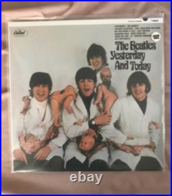 The beatles yesterday and today butcher cover